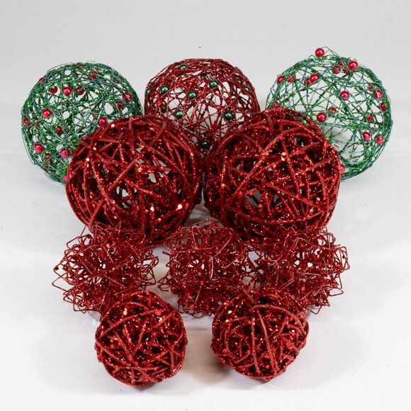 10 Grapevine Orbs -Five 4" Orbs: 2 Red Glittered, 2 Green with Red ornaments, 1 - Picture 4 of 5